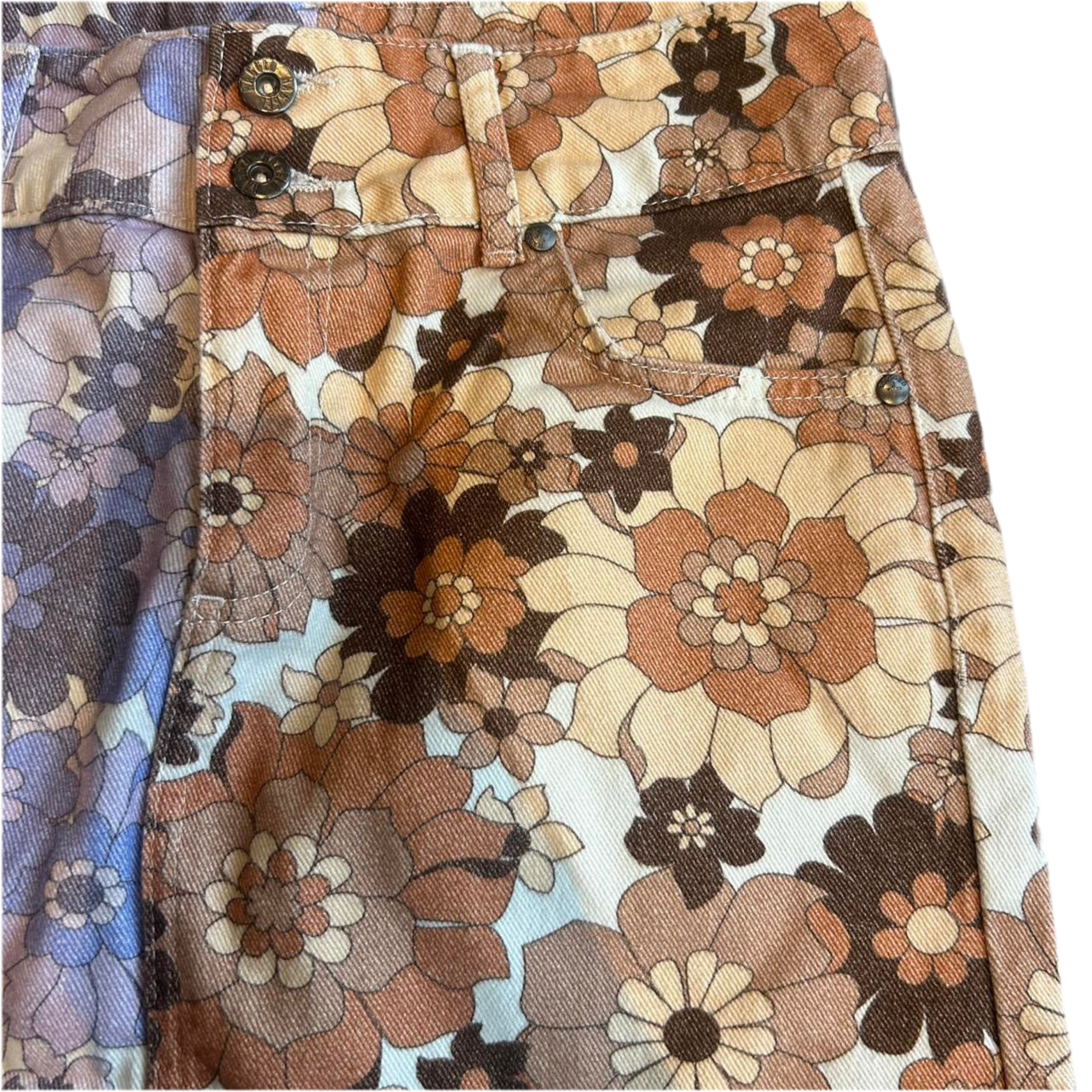 Floral mini skirt