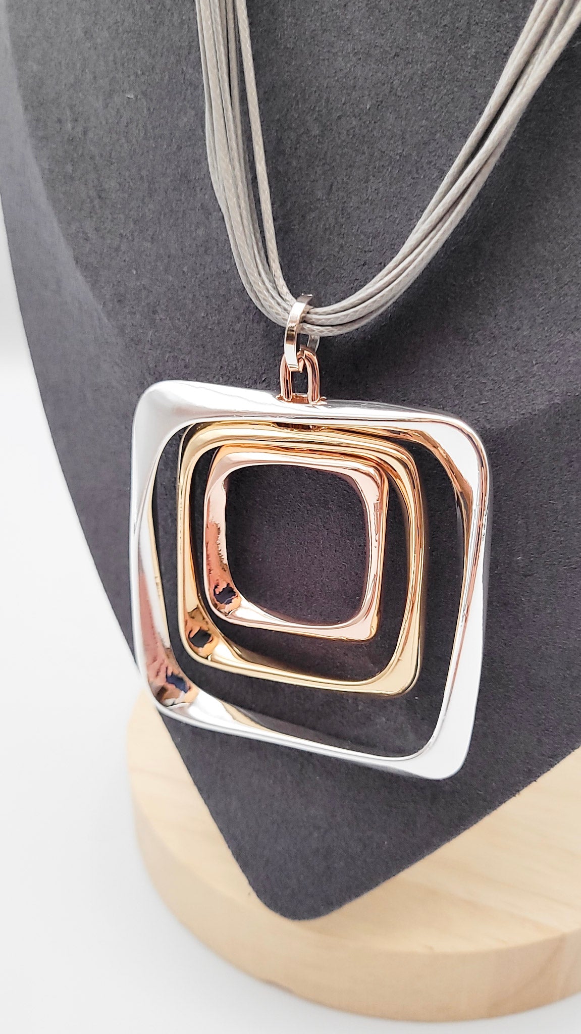 Necklace 20