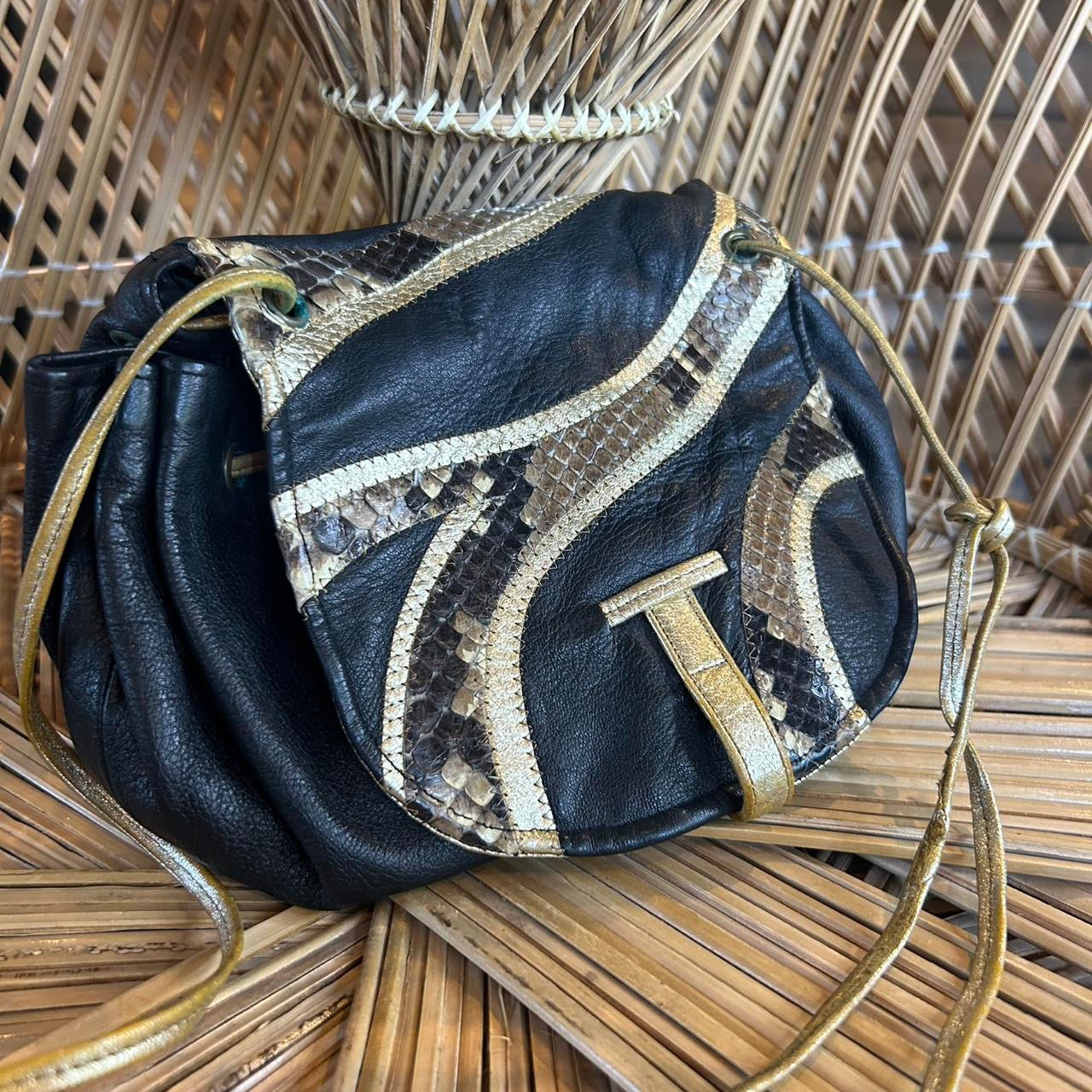 Vintage leather bag