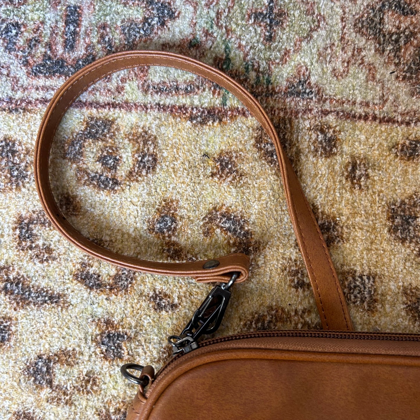 Wittier Paris bag