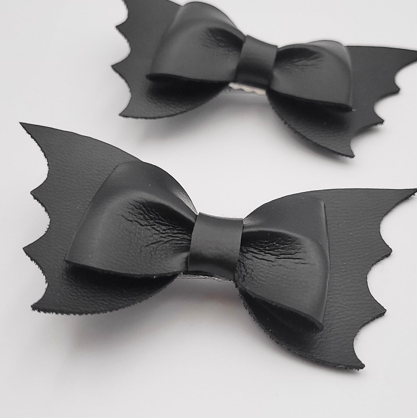 Hair Barrette - Bat clips x2