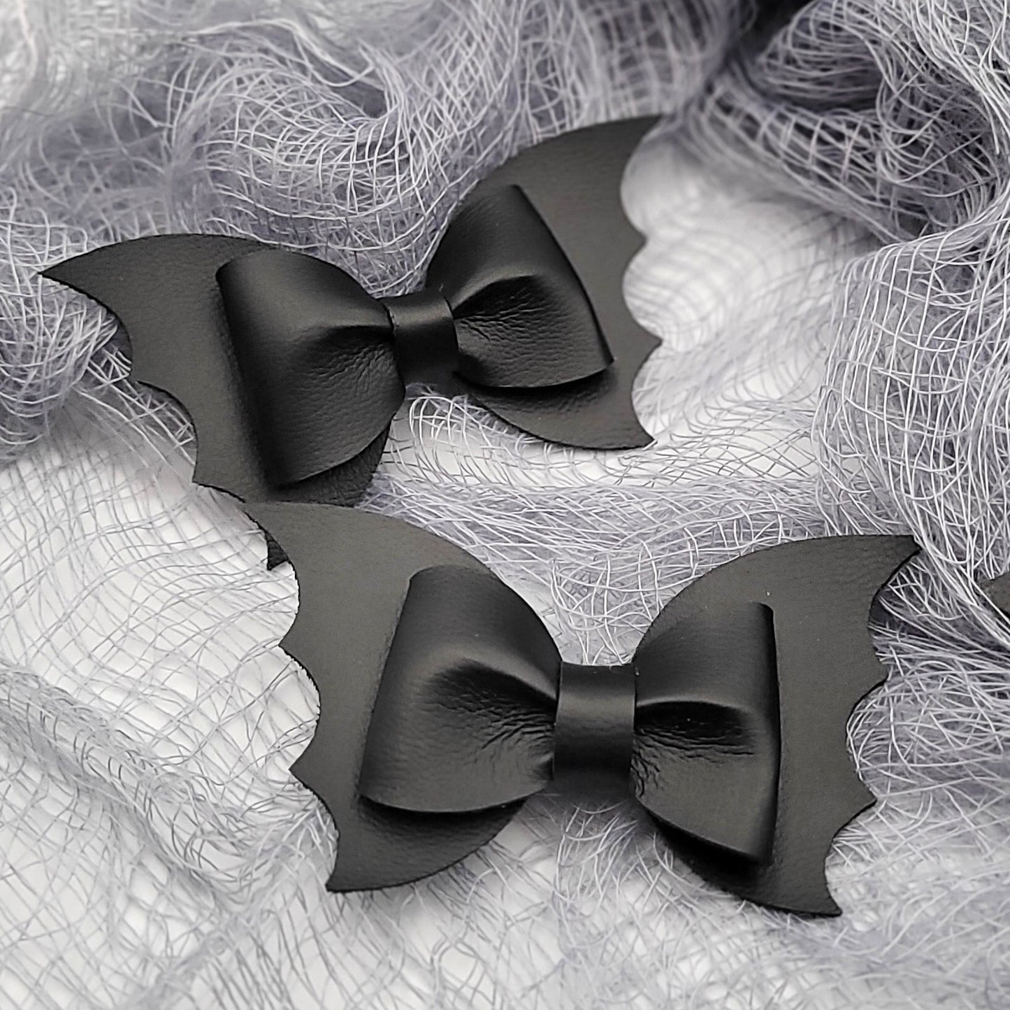 Hair Barrette - Bat clips x2