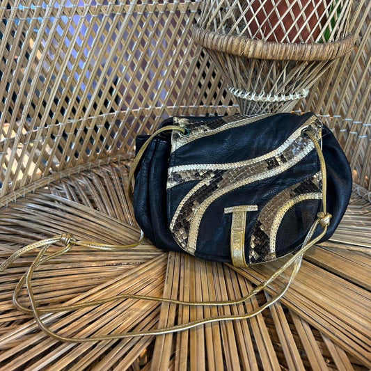 Vintage leather bag